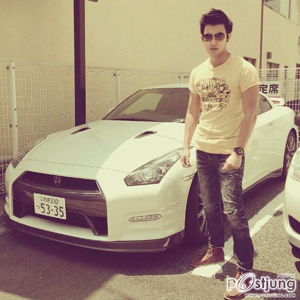หนุ่มตี๋หล่อหุ่นดี หวานใจคนใหม่? ของ นุ๊ก สุทธิดา