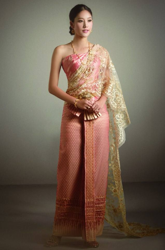 ดาราในชุดไทย สวยสง่ากันทุกคน