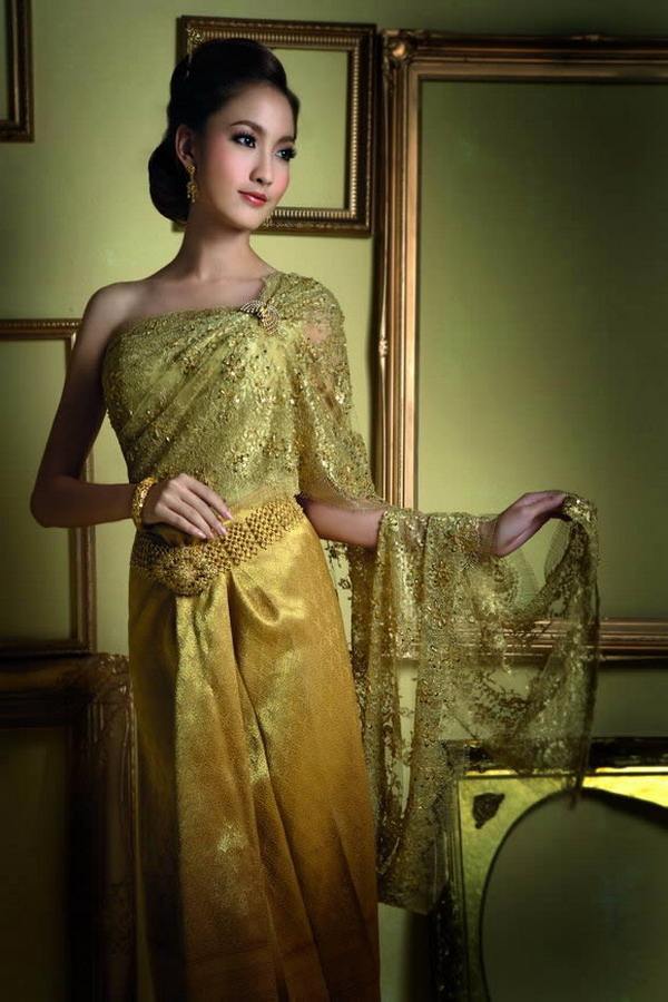ดาราในชุดไทย สวยสง่ากันทุกคน
