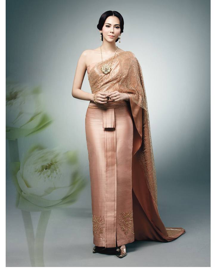 ดาราในชุดไทย สวยสง่ากันทุกคน