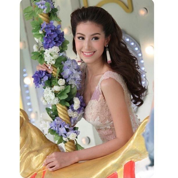มิ้นต์ ชาลิดา วิจิตรวงศ์ทอง ยิ่งโตยิ่งสวย