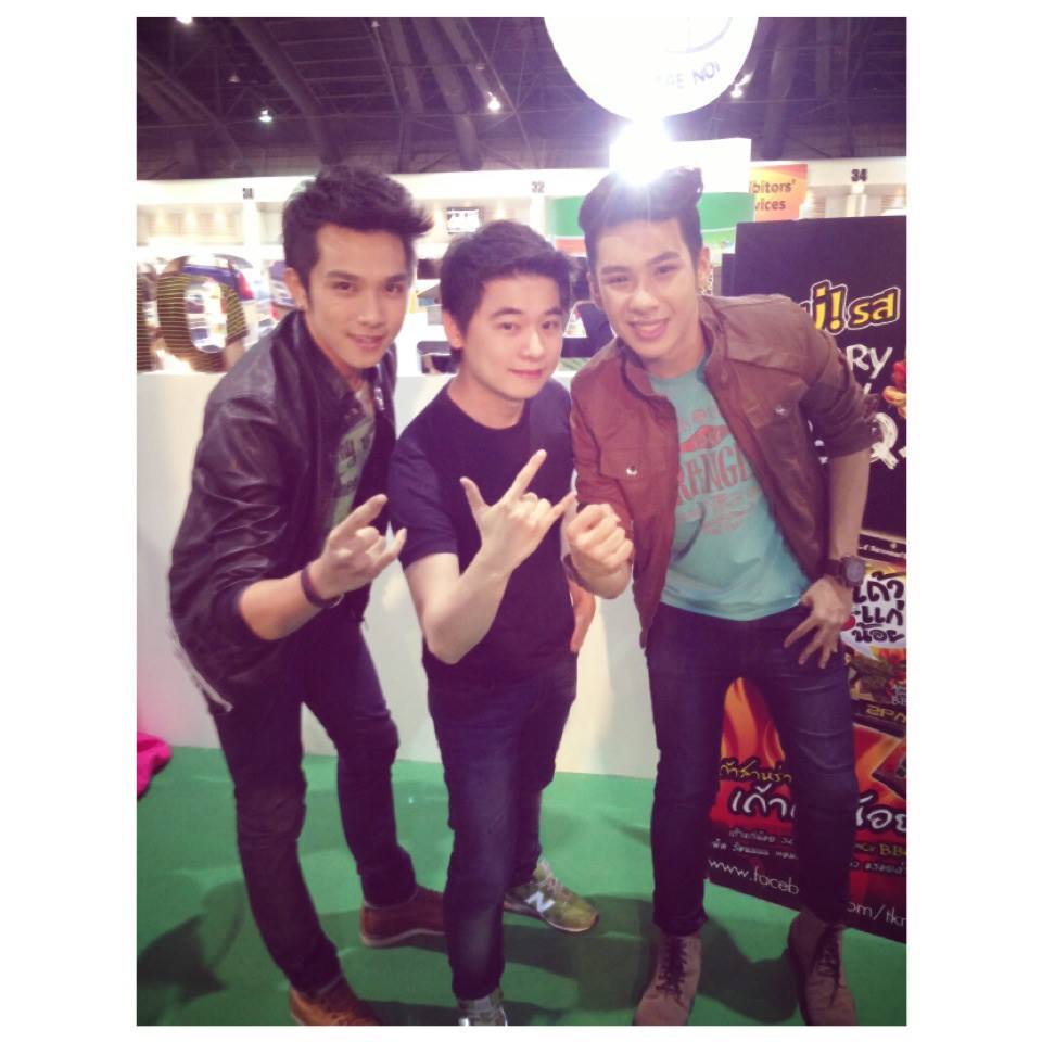 หล่อขนาดนี้นึกว่าหลุดมาจากเกาหลี