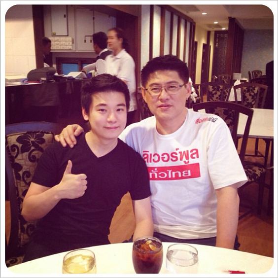 หล่อขนาดนี้นึกว่าหลุดมาจากเกาหลี