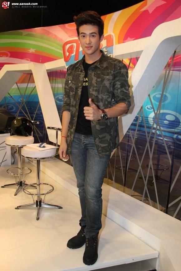 รับน้องใหม่ &ldquo;เจมส์ มาร์&rdquo; โดนฉายา &ldquo;ดาราหน้าเงิน&rdquo;