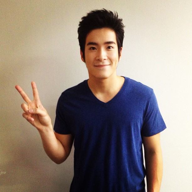 (อาเล็ก)ธีรเดช เมธาวรายุทธ