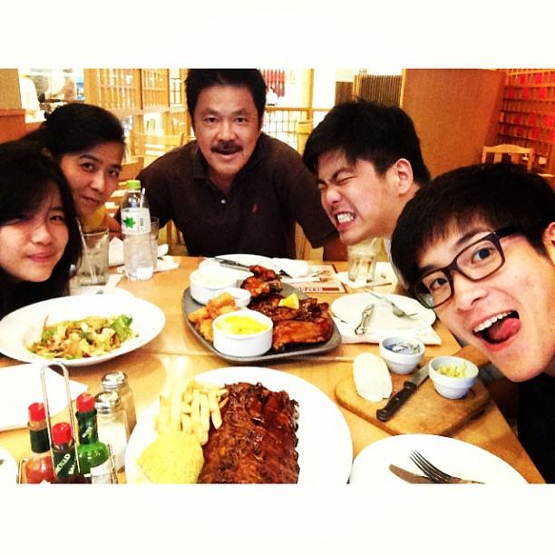 (อาเล็ก)ธีรเดช เมธาวรายุทธ