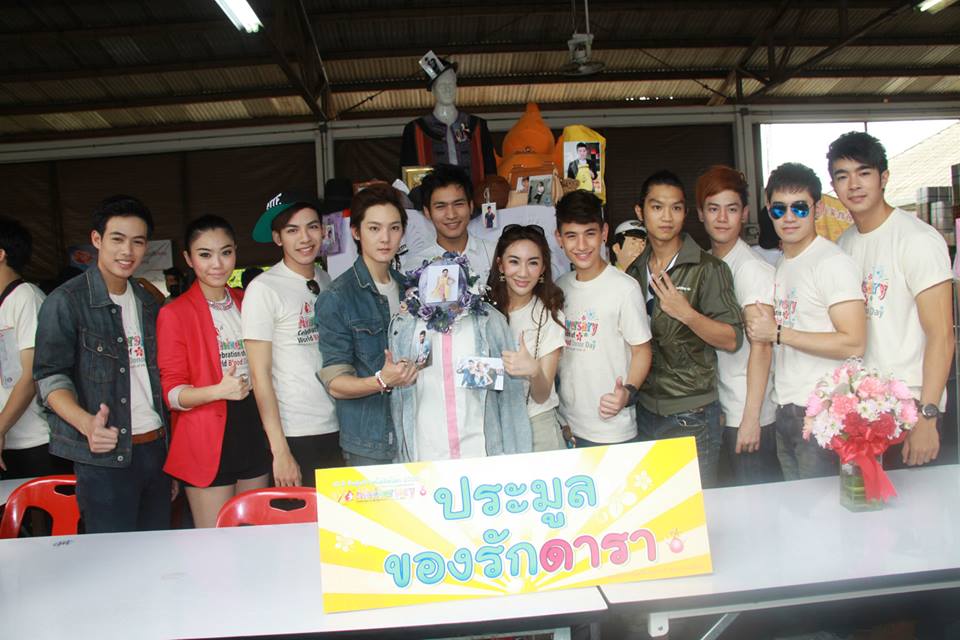 ดาราทั้งหน้าใหม่และเก่า ร่วมฉลองครบรอบ 10 ปี ผู้บริจาคโลหิต สภากาชาดไทย