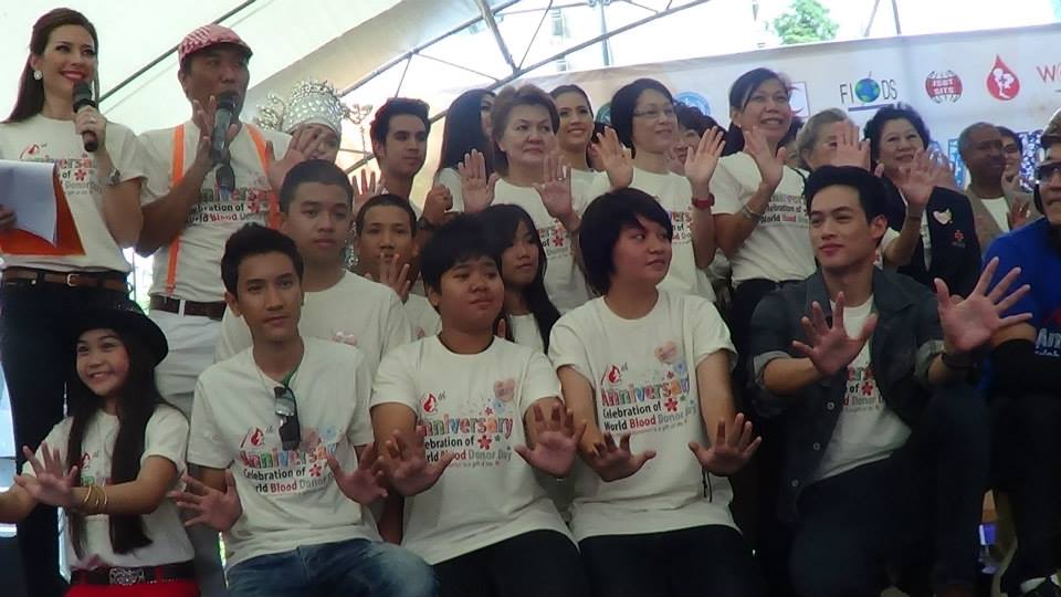 ดาราทั้งหน้าใหม่และเก่า ร่วมฉลองครบรอบ 10 ปี ผู้บริจาคโลหิต สภากาชาดไทย