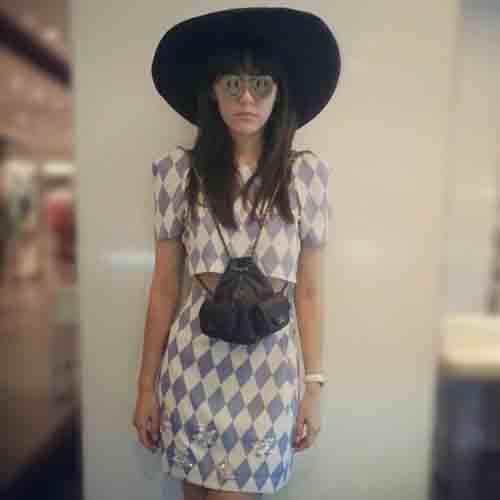 เสื้อผ้า หน้าผมของ ชมพู่ อารยา...