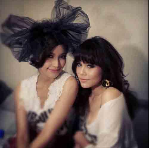 เสื้อผ้า หน้าผมของ ชมพู่ อารยา...