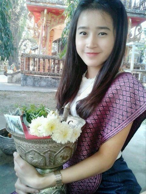 งามแท้ สาวเมืองซิ่นโลก