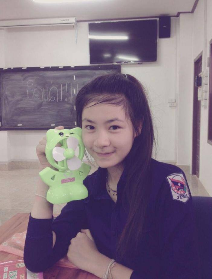 งามแท้ สาวเมืองซิ่นโลก