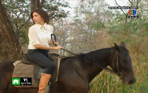 sririta in ฟาร์มเอ๋ยฟาร์มรัก