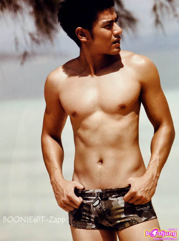 ภูริ กับกล้ามอกนูนๆ