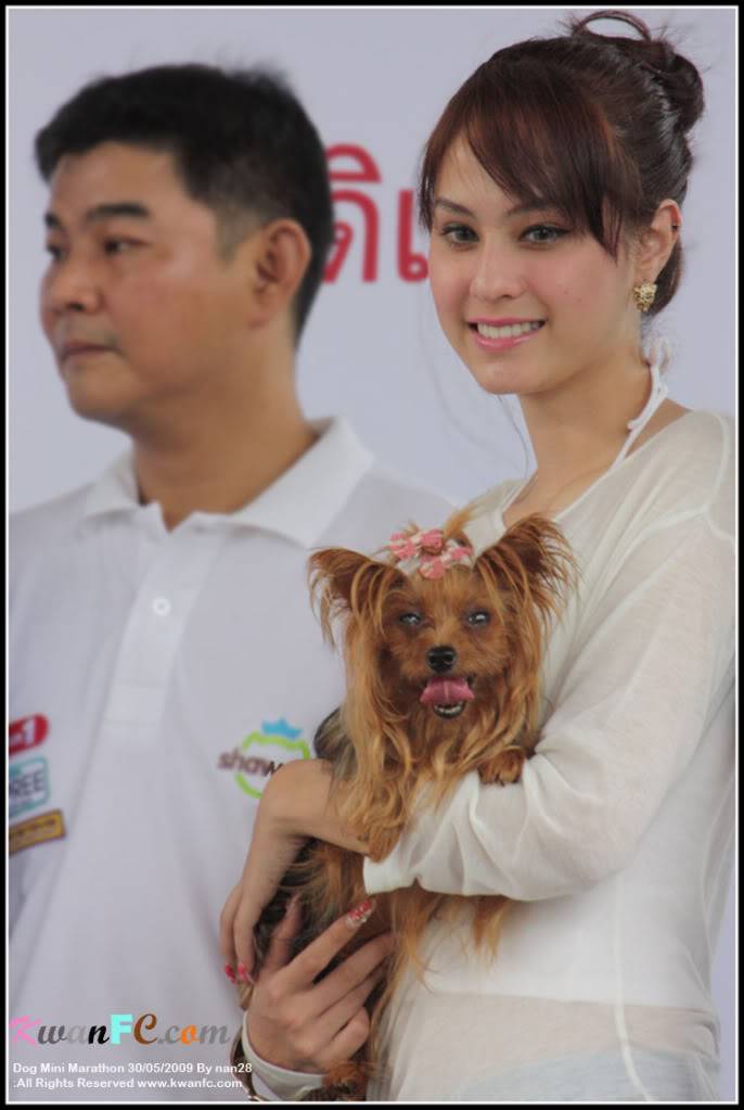 ขวัญ อุษามณี (Kwan Usamanee) ในลุคส์ใสๆ น่ารักมาก