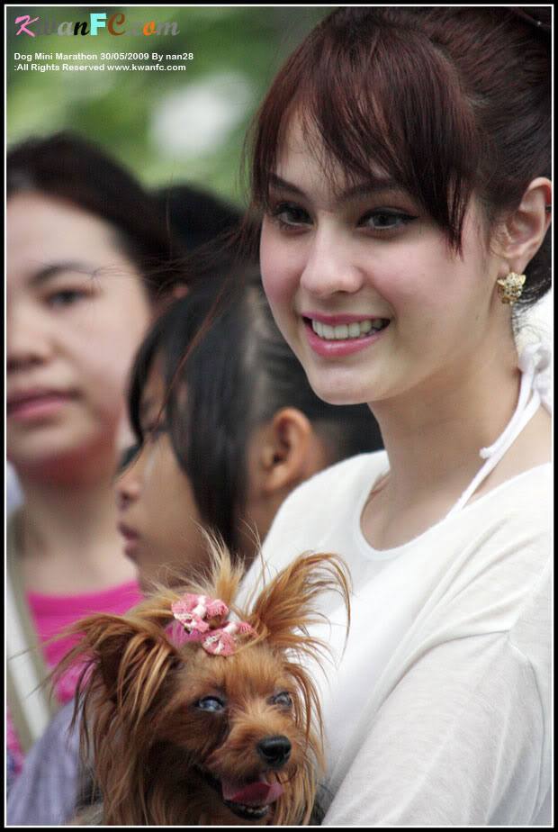 ขวัญ อุษามณี (Kwan Usamanee) ในลุคส์ใสๆ น่ารักมาก