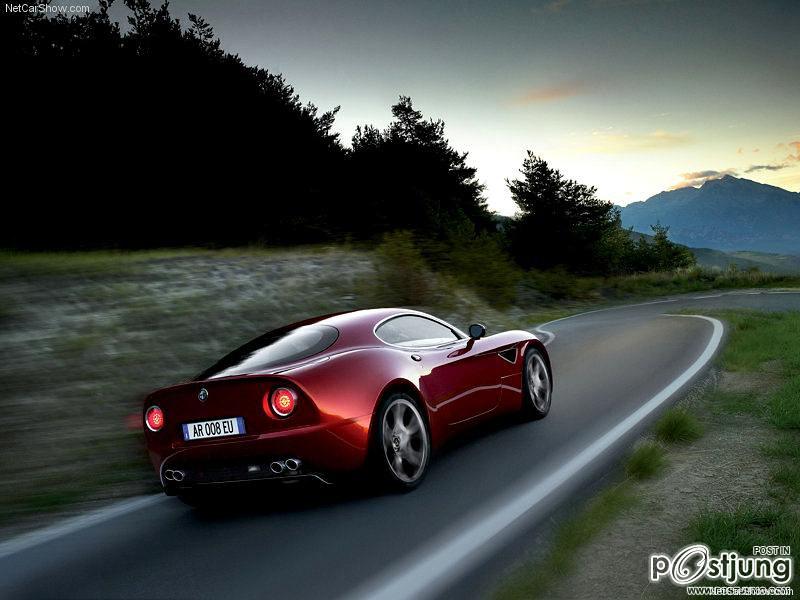 สง่างามแท้ Alfa Romeo 8c Competizione