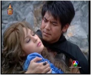 เวียร์ - ขวัญ (เจ้าชายรังสิมันส์ กับ เจ้าหญิง ทรรศิกา) ใน "ดั่งดวงหฤทัย"
