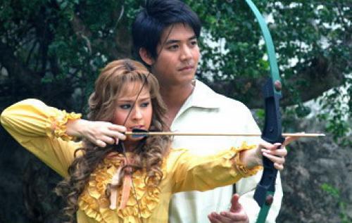 เวียร์ - ขวัญ (เจ้าชายรังสิมันส์ กับ เจ้าหญิง ทรรศิกา) ใน "ดั่งดวงหฤทัย"