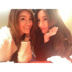 สาวคนนี้ยิ้มน่ารักจัง