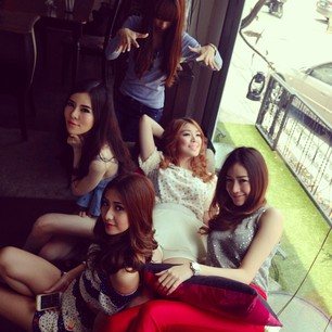 7 สาวสุดฮอต ใครไม่รู้จักเชย