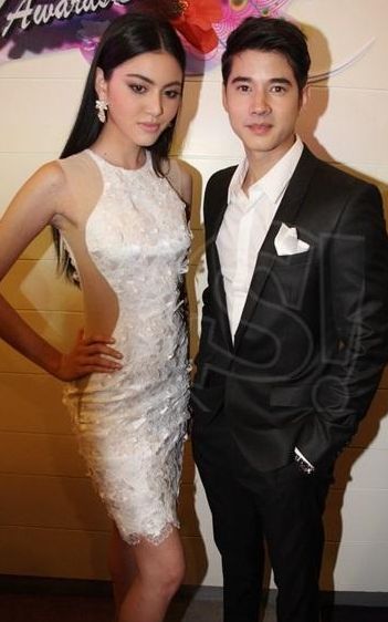 ฟินไม่เลิก &ldquo;ใหม่ ดาวิกา&rdquo; ควง &ldquo;มาริโอ้&rdquo; ออกงานขอบอก..คู่นี้มีลุ้น!