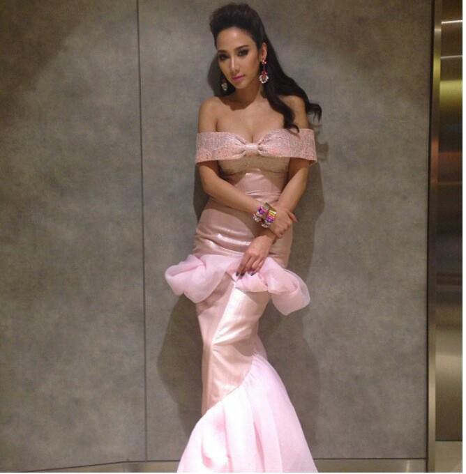 พี่อั้มพัชราภา บิวตี้นิสต้า ในงาน tops beauty bazaar สวยเจิดจรัสสุดๆเลยจ้า