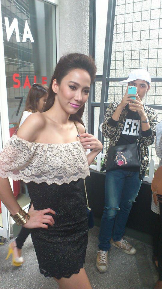 พี่อั้มพัชราภา บิวตี้นิสต้า ในงาน tops beauty bazaar สวยเจิดจรัสสุดๆเลยจ้า