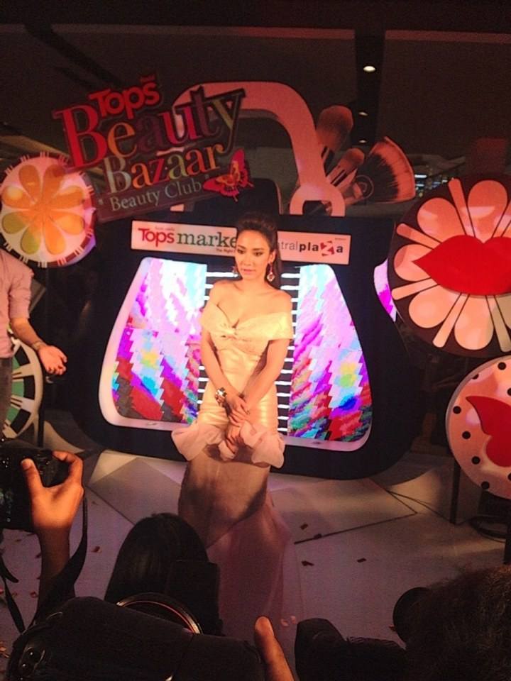 พี่อั้มพัชราภา บิวตี้นิสต้า ในงาน tops beauty bazaar สวยเจิดจรัสสุดๆเลยจ้า