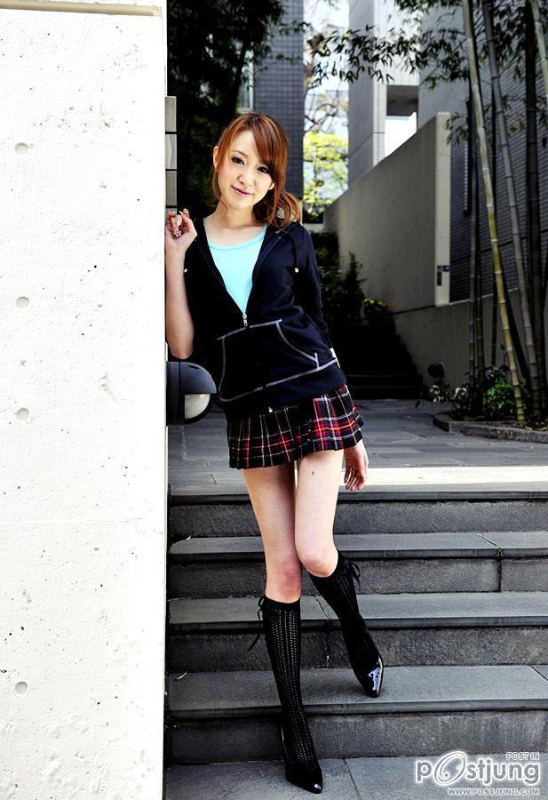 สาวอินเตอร์ฯ สวยใส..สั้นเสมอหู