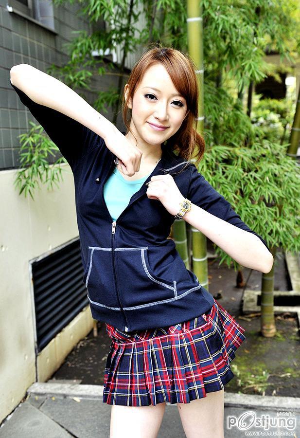 สาวอินเตอร์ฯ สวยใส..สั้นเสมอหู