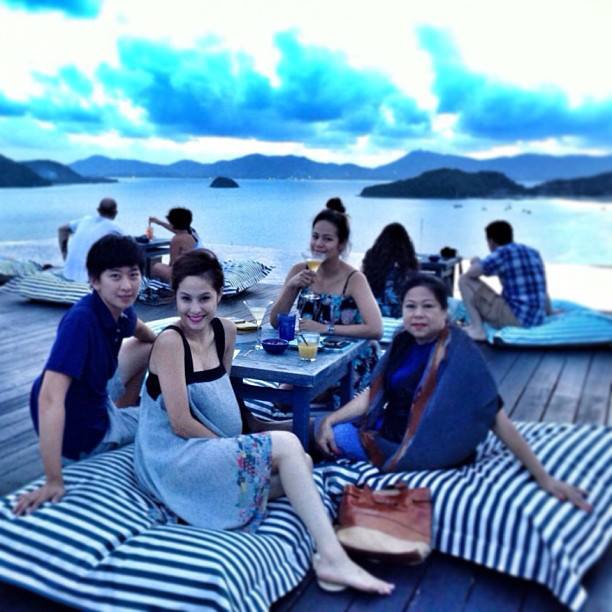 วันพักผ่อนของ ขวัญ อุษามณี @ sripanwa phuket