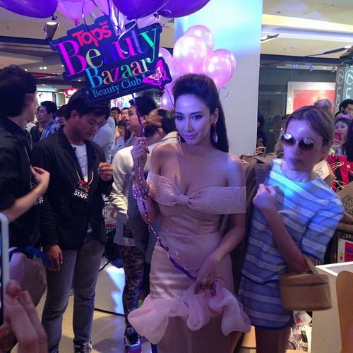 ใครว่าเกาเหลากัน !! อั้ม พัชราภา อวยพรวันเกิด สาวชมพู่ ผ่าน IG