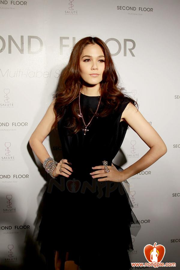 การแต่งหน้าสไตล์ "อารยา"