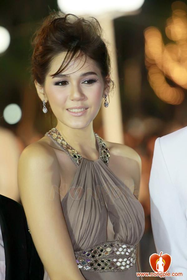 การแต่งหน้าสไตล์ "อารยา"