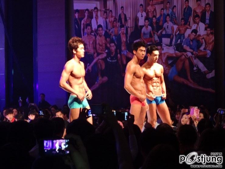 เกาหลีแน่นบนเวที