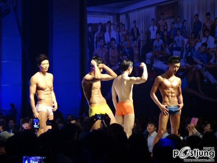 เกาหลีแน่นบนเวที