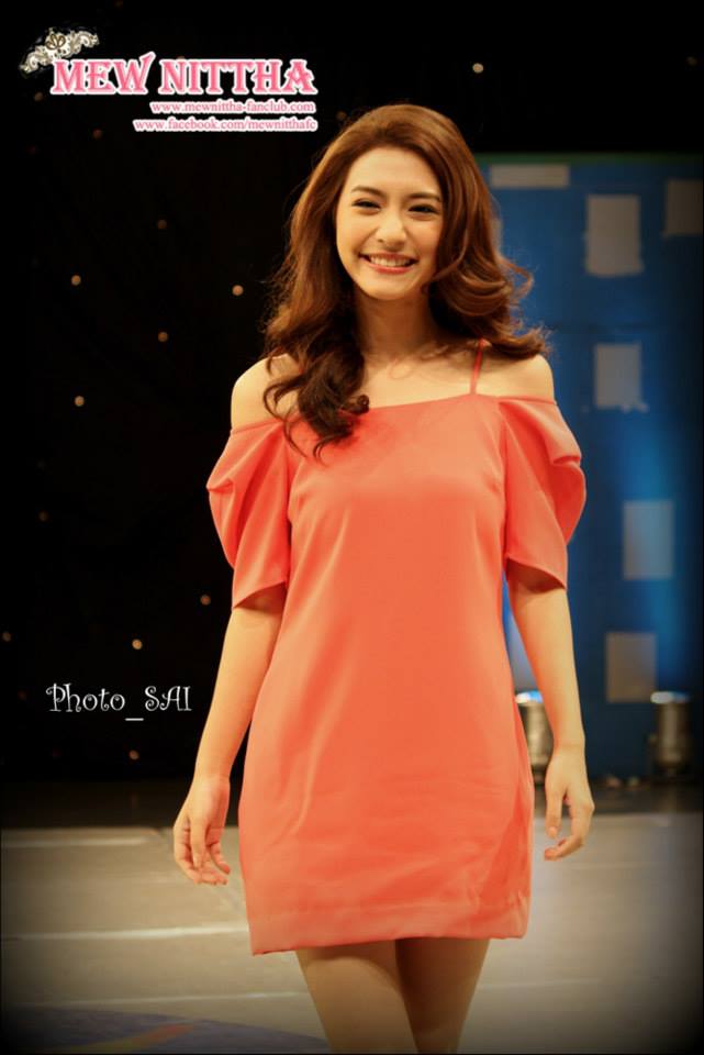 ชุดออกงานสวยๆของ มิว นิษฐา