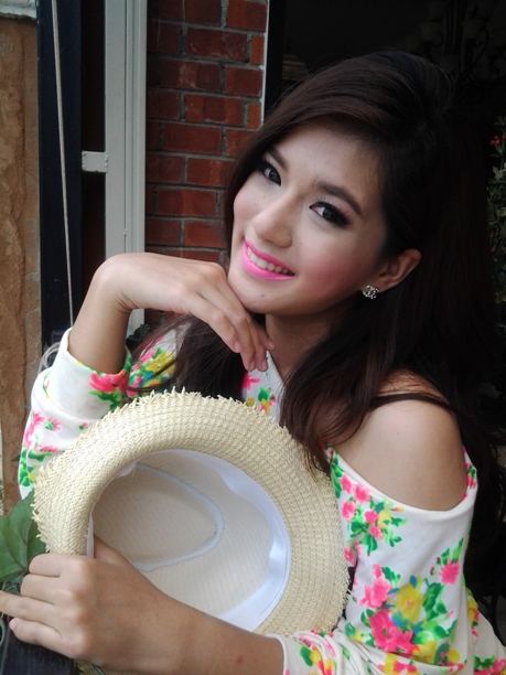 น้องอลิส สาวน่ารักจากเรื่องแงะแท้แซ่ฮีโร่