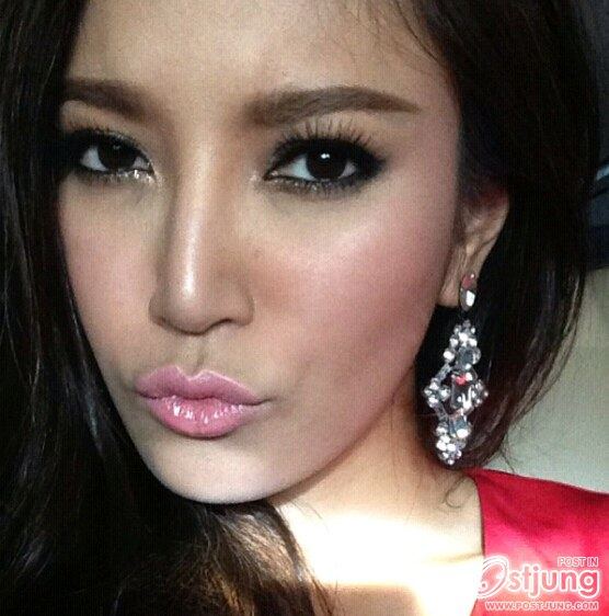 ภาพล่าสุดของ เอมมี่ มรกต เธอสวยสะพรึงมาก