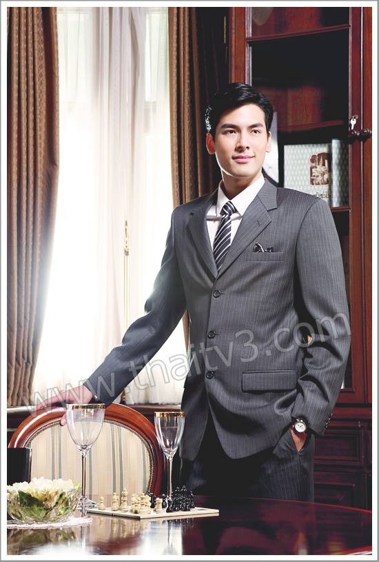 บอม ธนิน  พระเอกดาวรุ่งช่อง 3