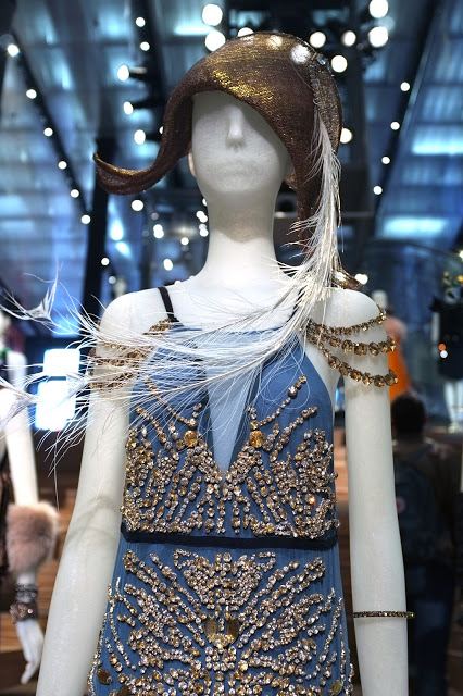 OMG!!!!อารยา in prada gasby collection 1 ล้านบาท!!!