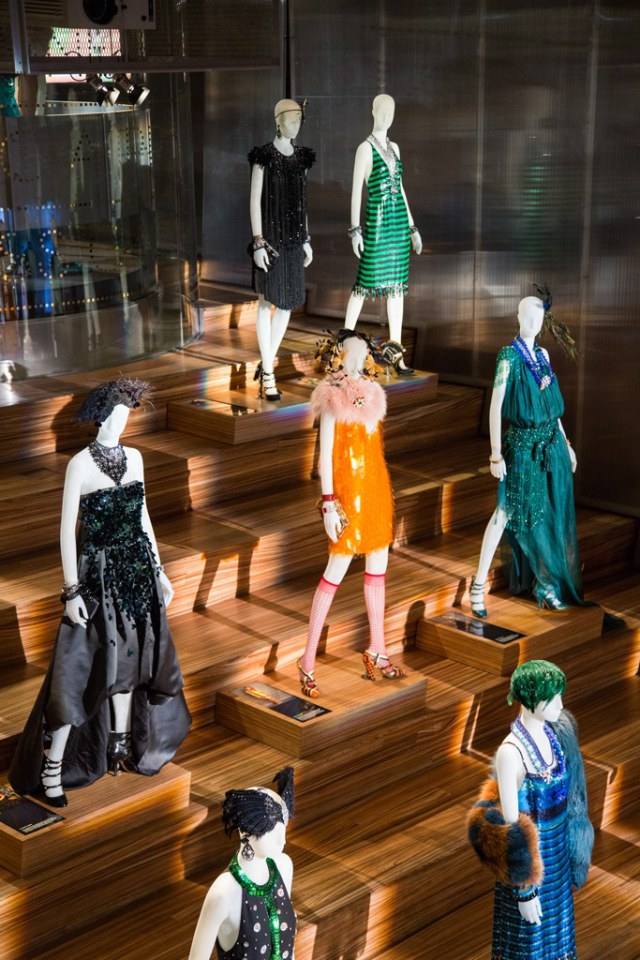 OMG!!!!อารยา in prada gasby collection 1 ล้านบาท!!!