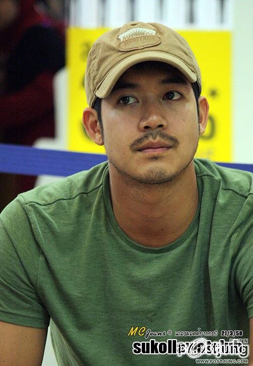 น้องใหม่กะ อ้านเวียร์ชอบๆ