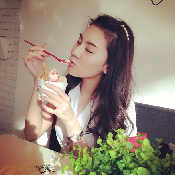 หญิงนุชเธอสวยนะ