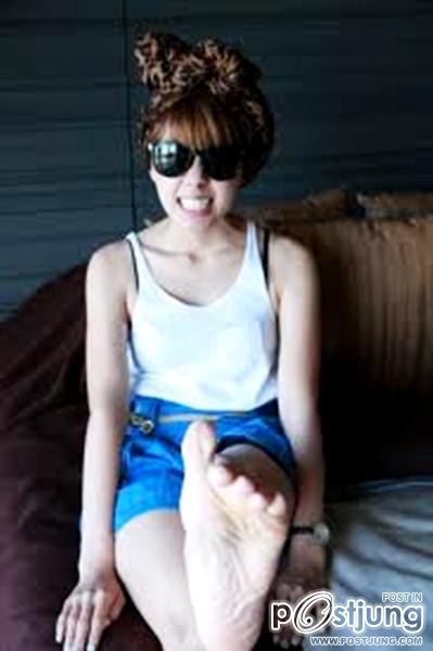 พิธีกรไซส์เล็กที่มาพร้อมความรั่ว100%