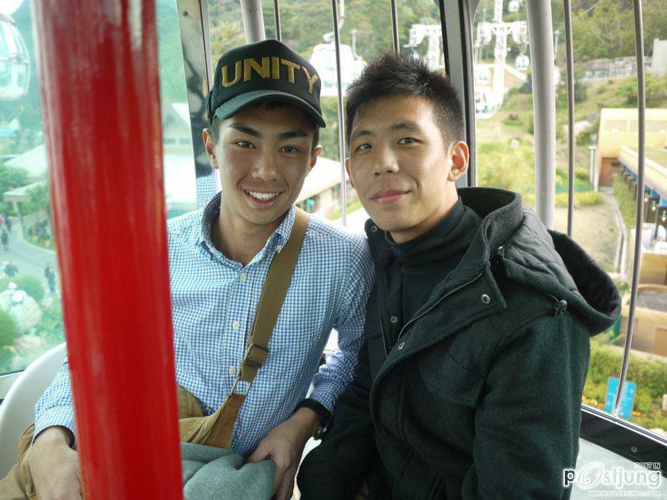 หนุ่มสิงคโปร์หล่อน่ารักกล้ามใหญ่