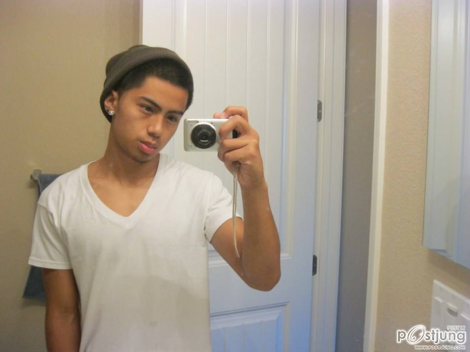 หล่อบ้างน่ารักบ้าง ๓