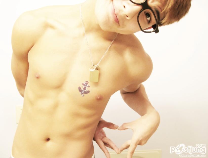 หล่อบ้างน่ารักบ้าง ๓