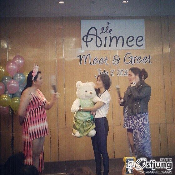 ชมพู่ อารยา เซอร์ไพร์ เอมมี่ มรกต ร่วม Meet and Greet กับแฟนคลับ